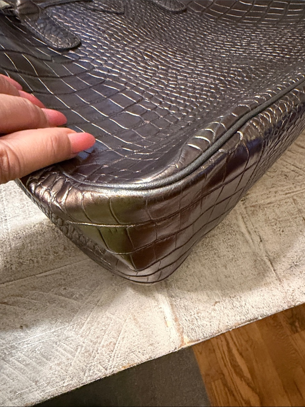 Longchamp Roseau Croc Embossed Tote - Picture 9 of 9